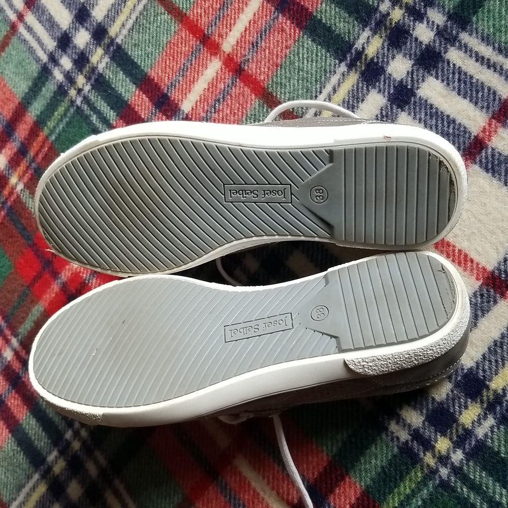 Josef Seibel Caspian Leather Sneakers Silver Size 38/ 7 - 7.5 - Picture 8 of 8
